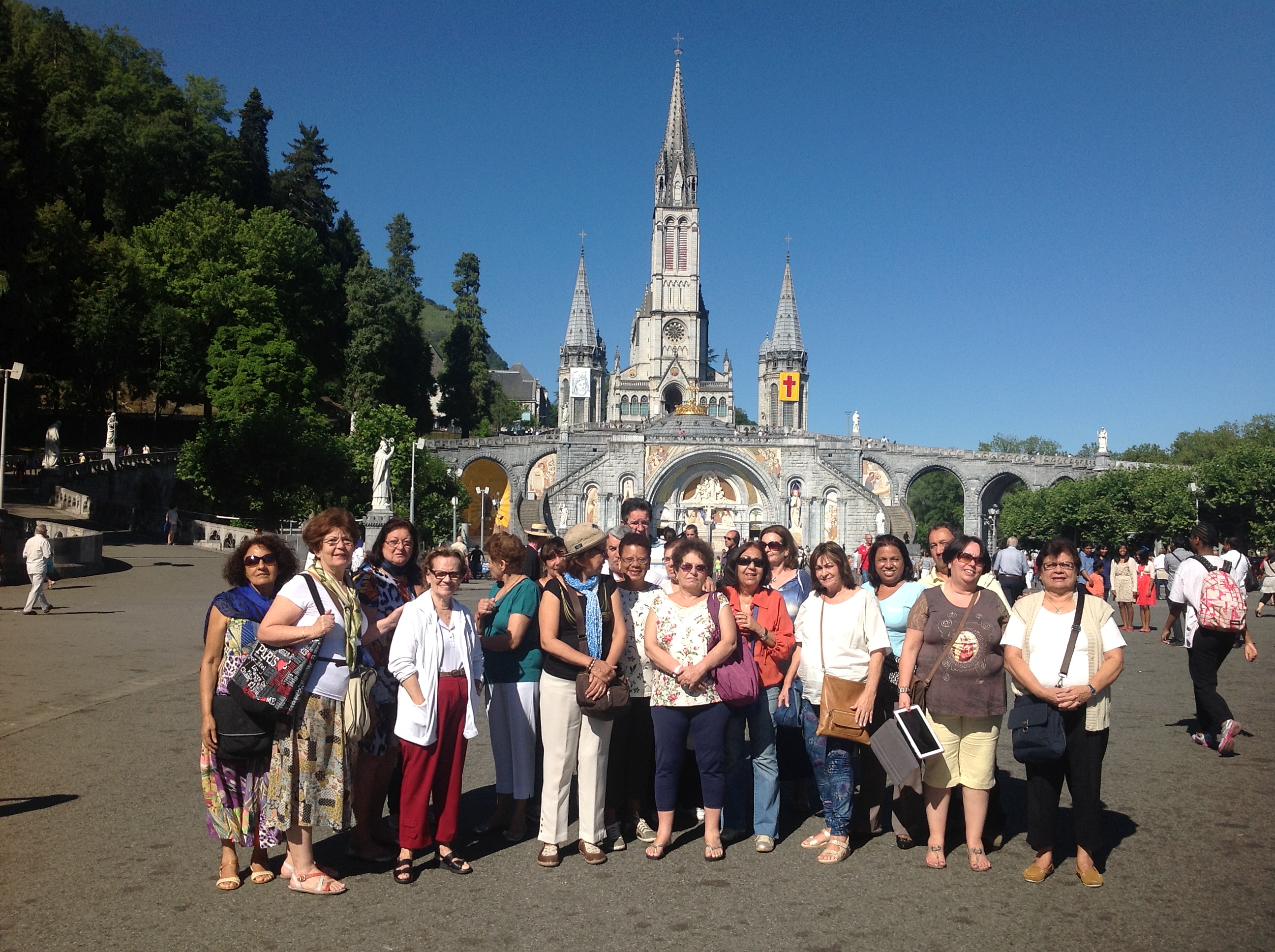 No Santuário de Nossa Senhora de Lourdes, na França.